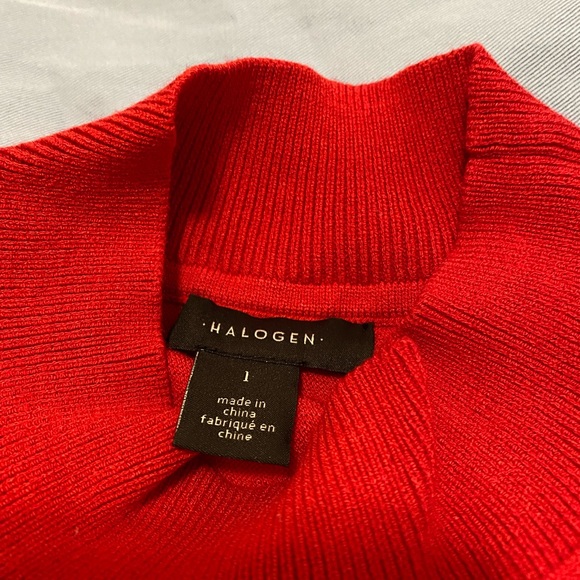 Halogen Red Sweater Flutter Sleeves - Picture 4 of 7